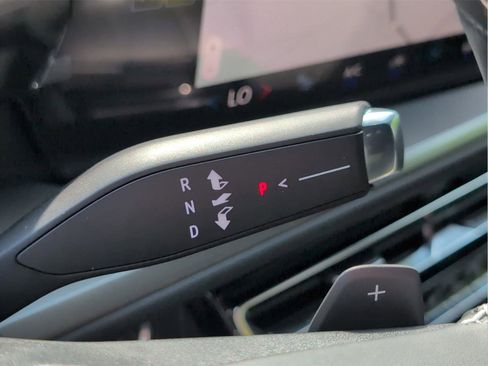 New 2026 Chevrolet Traverse LT w/ Driver Confidence Package FWD image 27