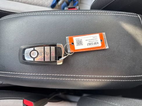 Used 2023 Ford Escape Active AWD/4WD image 29