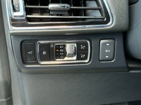 Used 2023 Lincoln Navigator Reserve AWD/4WD image 33