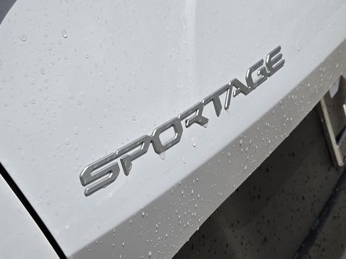 New 2026 Kia Sportage EX FWD image 8