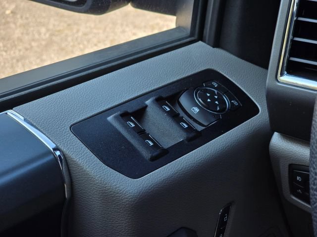Used 2016 Ford F150 XLT w/ Equipment Group 302A Luxury AWD/4WD image 28