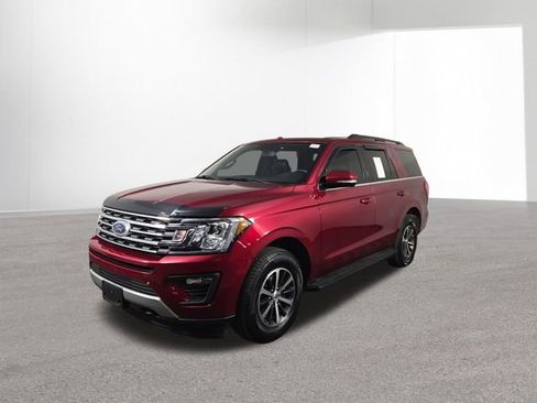 Used 2019 Ford Expedition XLT w/ Equipment Group 201A AWD/4WD image 2