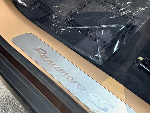 Used 2018 Porsche Panamera 4S image 24