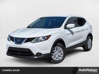 Used 2019 Nissan Rogue Sport S image 1