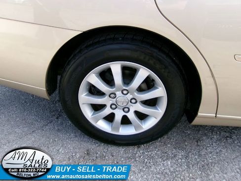 Used 2002 Lexus ES 330 image 18