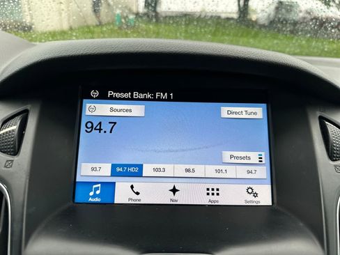 Used 2017 Ford Focus Titanium FWD image 16
