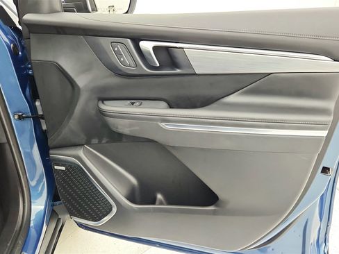 Used 2025 Buick Enclave Preferred image 30