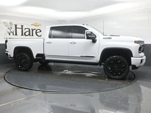 New 2026 Chevrolet Silverado 2500 High Country w/ High Country Premium Package AWD/4WD image 1