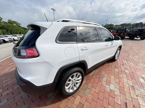 Used 2021 Jeep Cherokee Latitude FWD image 34