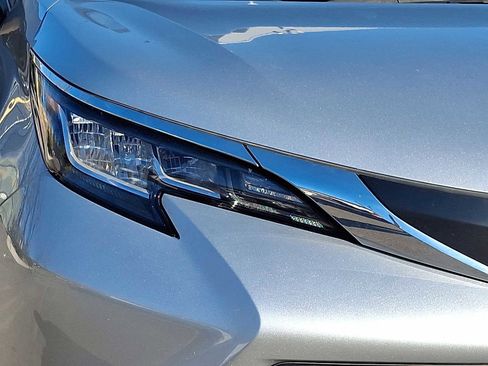 Used 2021 Toyota Sienna LE image 28