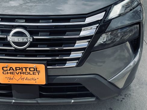 Used 2024 Nissan Rogue S image 7