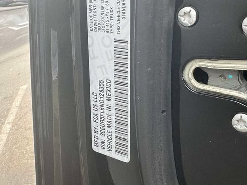 Used 2022 RAM 2500 Laramie AWD/4WD image 24