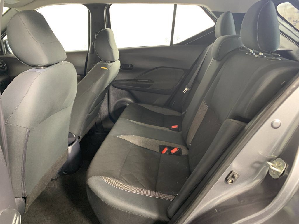 Used 2020 Nissan Kicks S FWD image 31