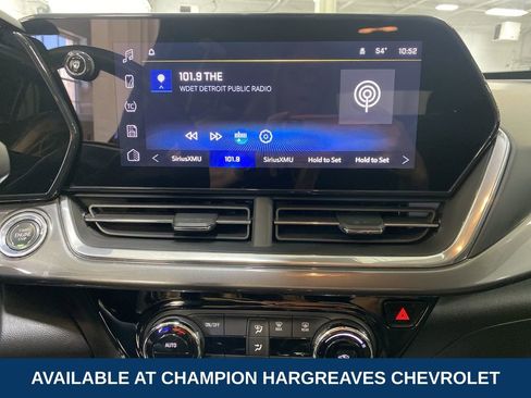 Certified 2024 Chevrolet Trax ACTIV FWD image 17