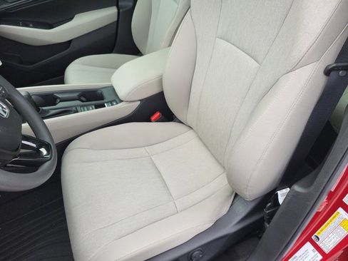 Certified 2025 Honda Accord SE image 22