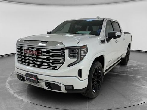 Used 2025 GMC Sierra 1500 Denali AWD/4WD image 7