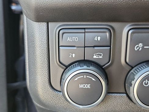 Used 2024 Chevrolet Tahoe LT AWD/4WD image 24