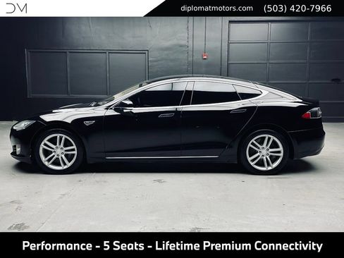 Used 2013 Tesla Model S Performance RWD image 4