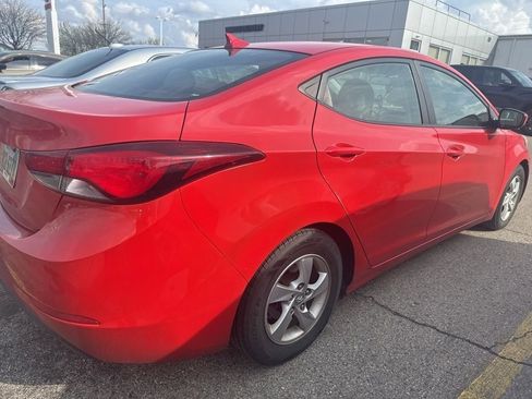 Used 2014 Hyundai Elantra SE image 3