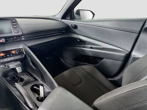 Used 2026 Hyundai Elantra Sport FWD image 21