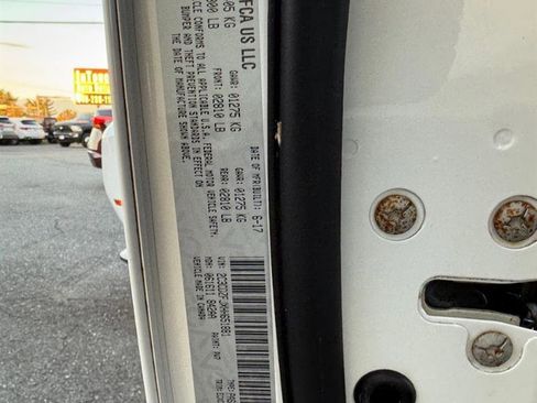 Used 2017 Dodge Challenger R/T Scat Pack w/ Leather Interior Group image 26