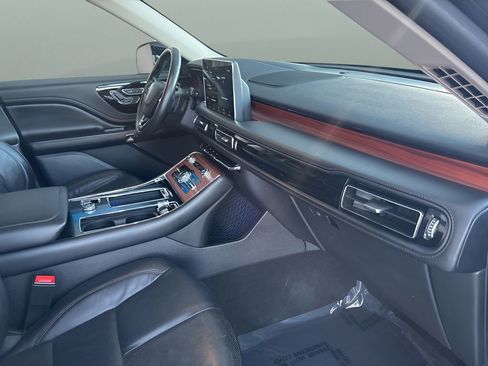 Used 2024 Lincoln Aviator Reserve image 41