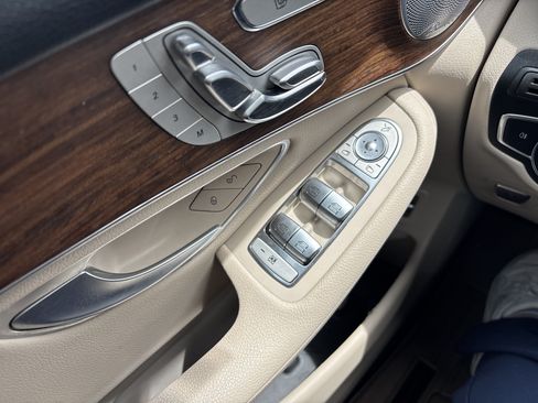 Used 2020 Mercedes-Benz GLC 300 4MATIC image 20