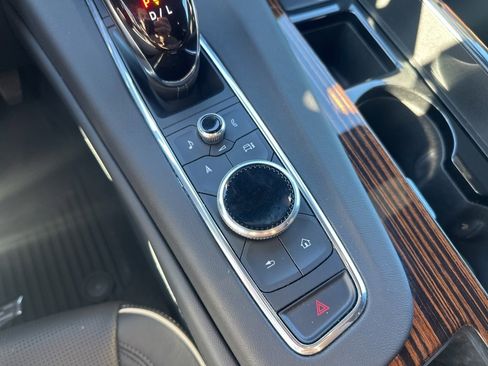 Used 2023 Cadillac Escalade ESV Premium Luxury image 27