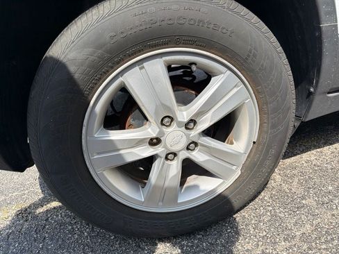 Used 2020 Chevrolet Trax LS FWD image 7