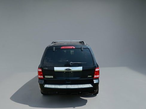 Used 2010 Ford Escape Limited FWD image 3