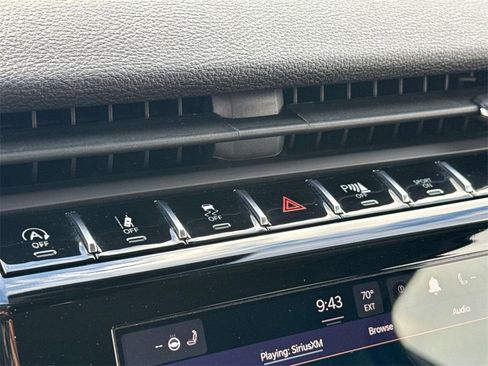 Used 2022 Jeep Grand Cherokee Laredo w/ Luxury Tech Group I image 39