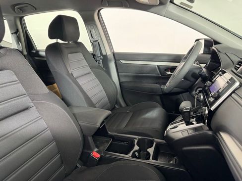 Used 2017 Honda CR-V LX image 4