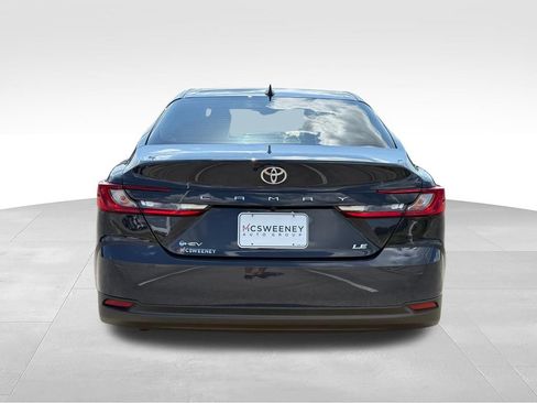 Used 2026 Toyota Camry LE FWD image 27
