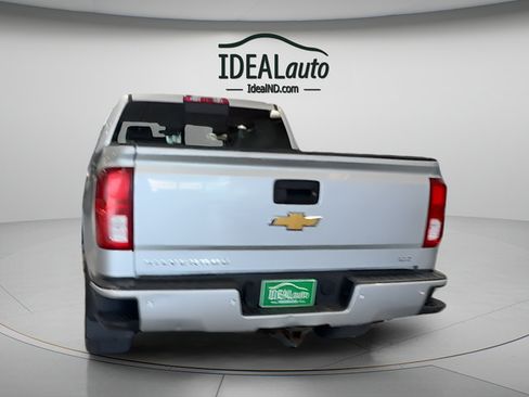 Used 2018 Chevrolet Silverado 1500 LTZ Z71 w/ LTZ Plus Package AWD/4WD image 7