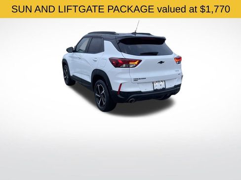 Used 2023 Chevrolet TrailBlazer RS w/ Sun and Liftgate Package image 3