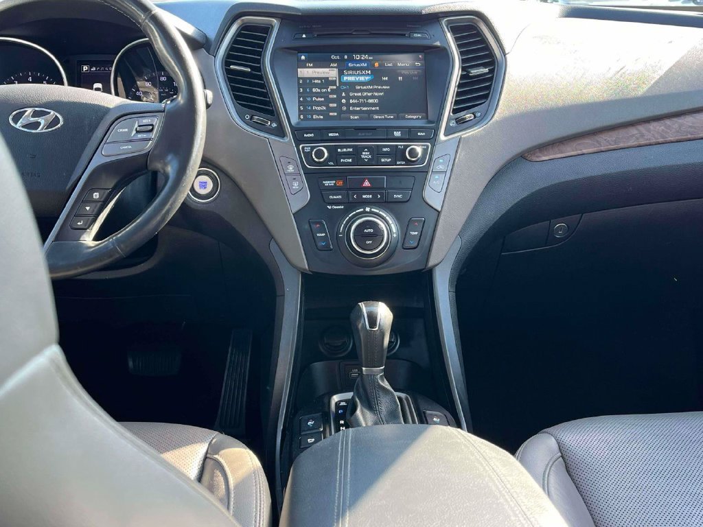 Used 2018 Hyundai Santa Fe Sport w/ 2.4L Tech Package 04 AWD/4WD image 3