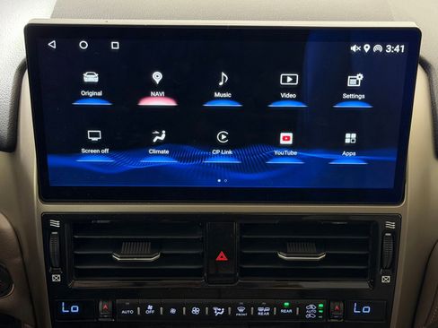 Used 2016 Lexus GX 460 w/ Comfort Package AWD/4WD image 29