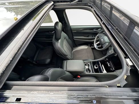 New 2025 Jeep Grand Cherokee L Altitude image 7