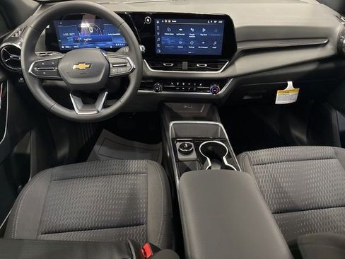 New 2026 Chevrolet Equinox LT AWD/4WD image 22