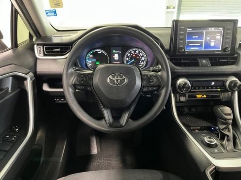 Used 2022 Toyota RAV4 LE AWD/4WD image 21