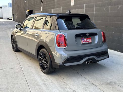 Used 2017 MINI Cooper 2-Door Hardtop FWD image 3