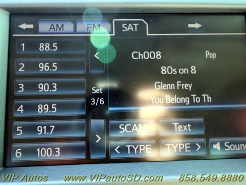 Used 2014 Toyota Prius Four w/ Solar Roof Package image 21