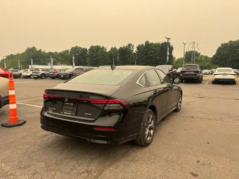 Used 2023 Honda Accord EX-L image 2