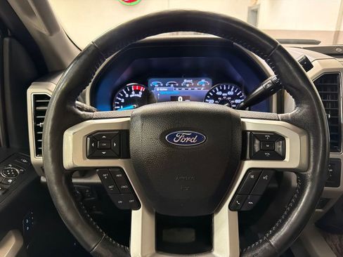 Used 2019 Ford F250 Lariat w/ Lariat Ultimate Package AWD/4WD image 23