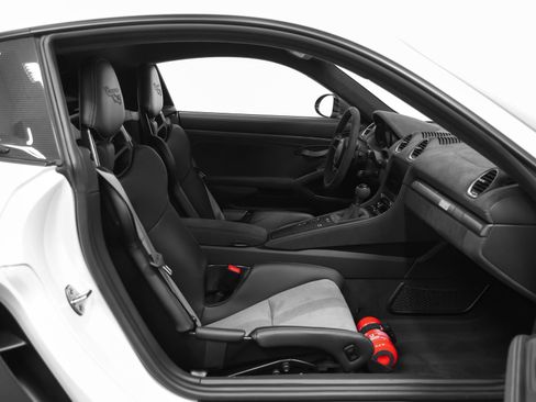 Certified 2023 Porsche 718 Cayman GT4 RS w/ Weissach Package RWD image 46