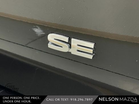 Used 2022 Mitsubishi Outlander SE image 16