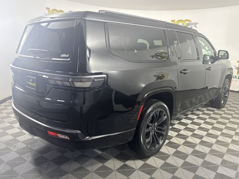 New 2026 Jeep Grand Wagoneer L Summit AWD/4WD image 10