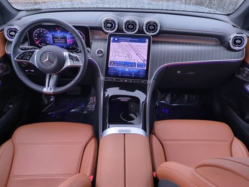 Used 2023 Mercedes-Benz GLC 300 4MATIC image 30