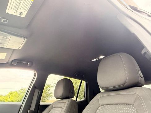 Used 2025 Chevrolet Equinox LT FWD image 10