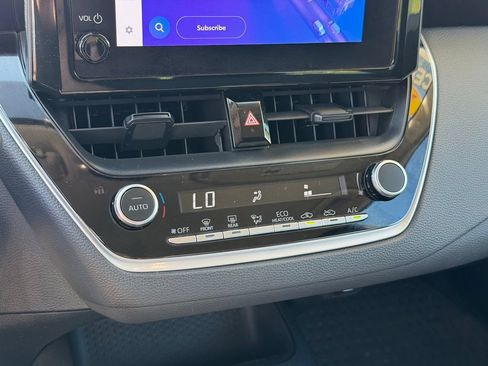 Used 2024 Toyota Corolla LE FWD image 17